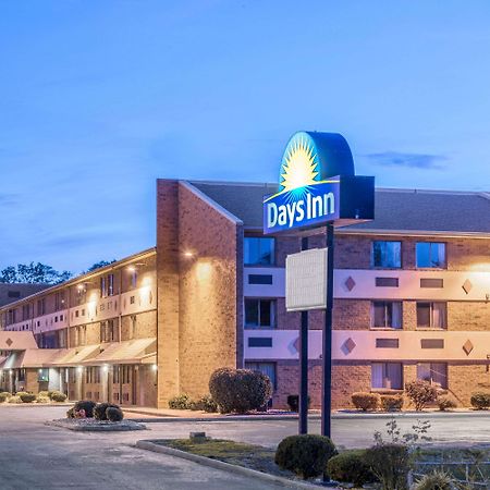 Days Inn By Wyndham Hurstbourne Louisville Exterior photo
